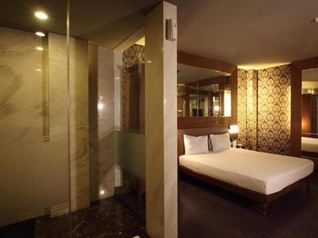 108 Hotel By Him Τζακάρτα Εξωτερικό φωτογραφία